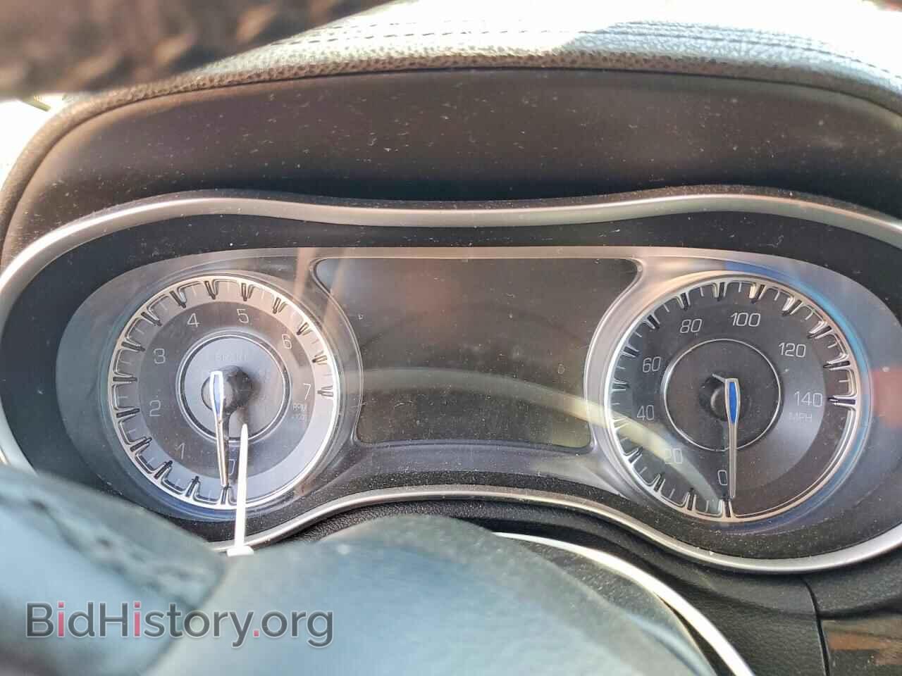 2016 CHRYSLER 300 - VIN: 2C3CCAAG2GH116767 - Фото 9