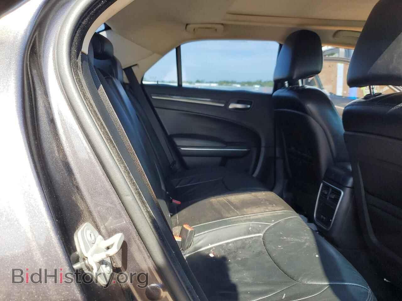 2016 CHRYSLER 300 - VIN: 2C3CCAAG2GH116767 - Фото 10