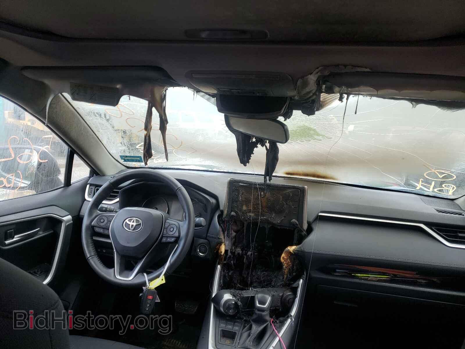 2020 TOYOTA RAV4 - VIN: JTMP1RFV2LD056098 - Фото 9