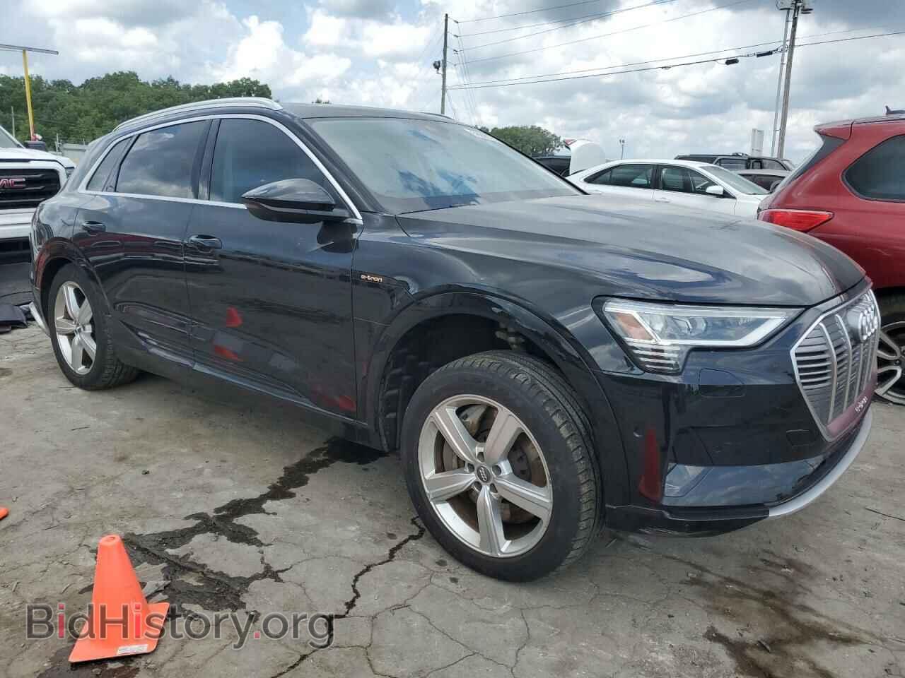 2019 AUDI E-TRON - VIN: WA1LAAGE9KB022355 - Photo 4