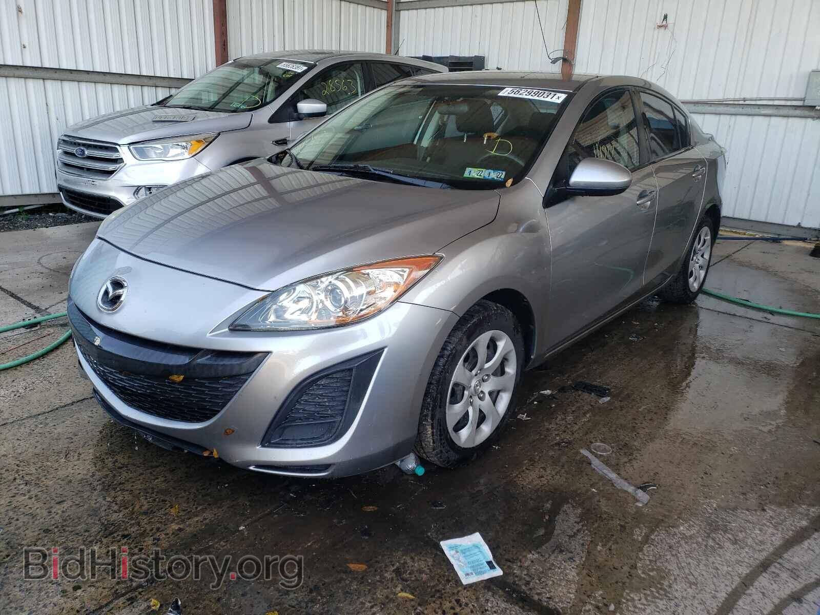 2011 MAZDA 3 - VIN: JM1BL1UF8B1411812 - Фото 2