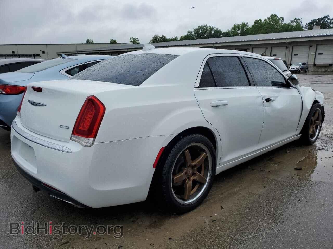 2016 CHRYSLER 300 - VIN: 2C3CCAAG2GH334515 - Фото 3