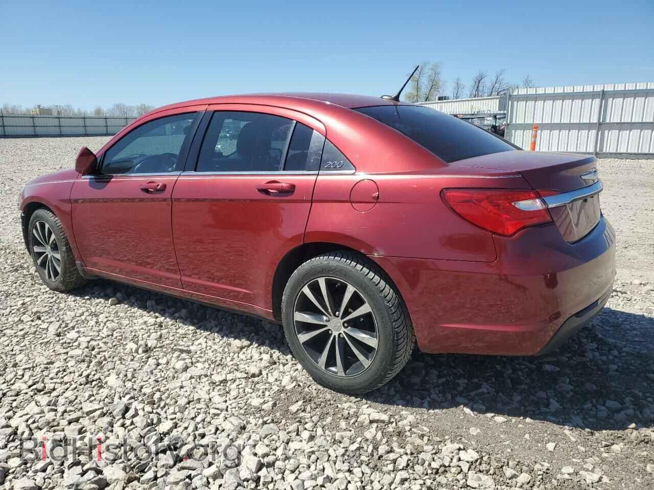 2013 CHRYSLER 200 - VIN: 1C3CCBCG6DN515820 - Фото 2