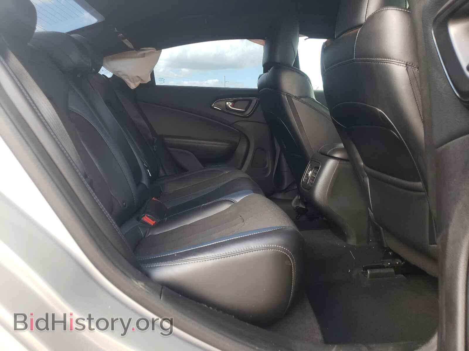 2015 CHRYSLER 200 - VIN: 1C3CCCBB0FN643999 - Photo 6
