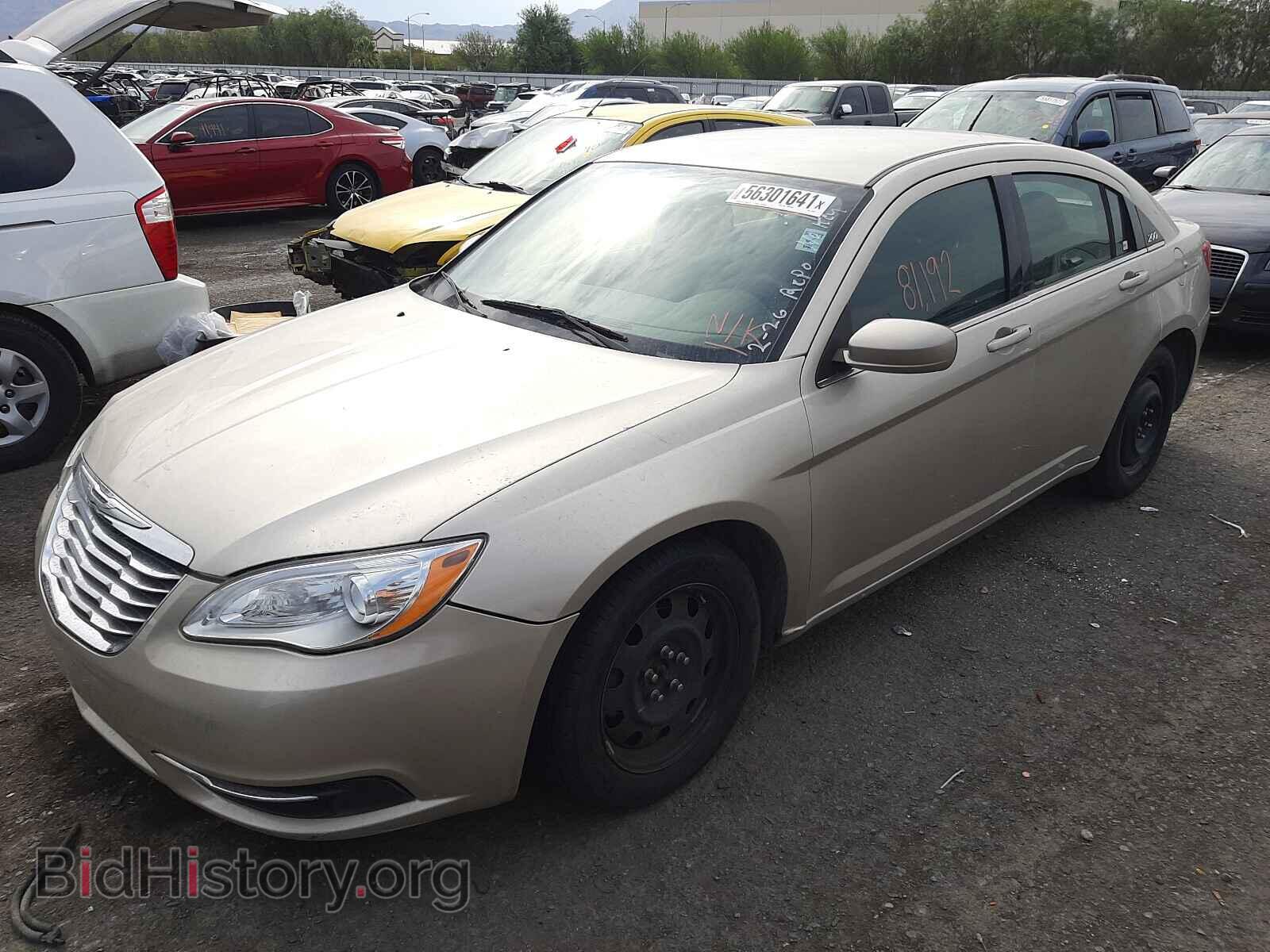 2013 CHRYSLER 200 - VIN: 1C3CCBAB3DN647067 - Photo 2