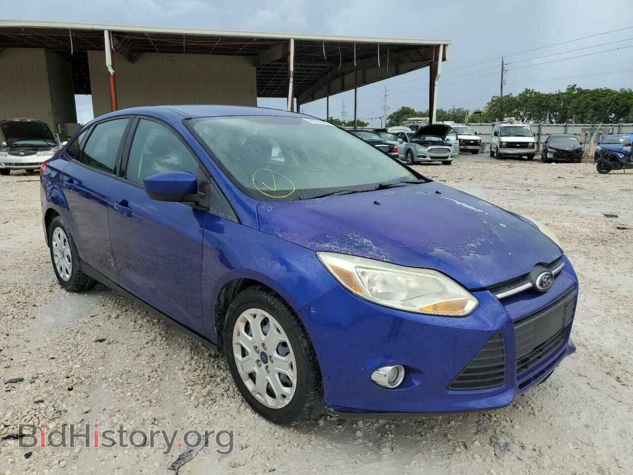 Photo 1FAHP3F26CL413543 - FORD FOCUS 2012