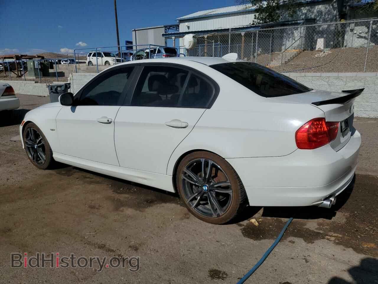 2009 BMW 3 SERIES - VIN: WBAPH53569A434276 - Фото 2