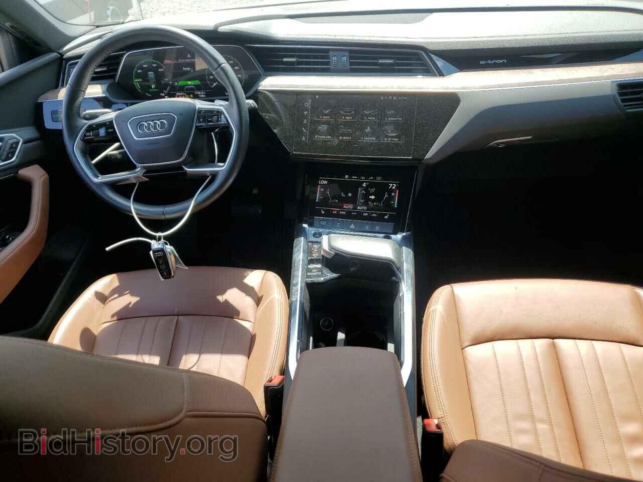 2021 AUDI E-TRON - VIN: WA1AAAGE5MB010441 - Photo 8