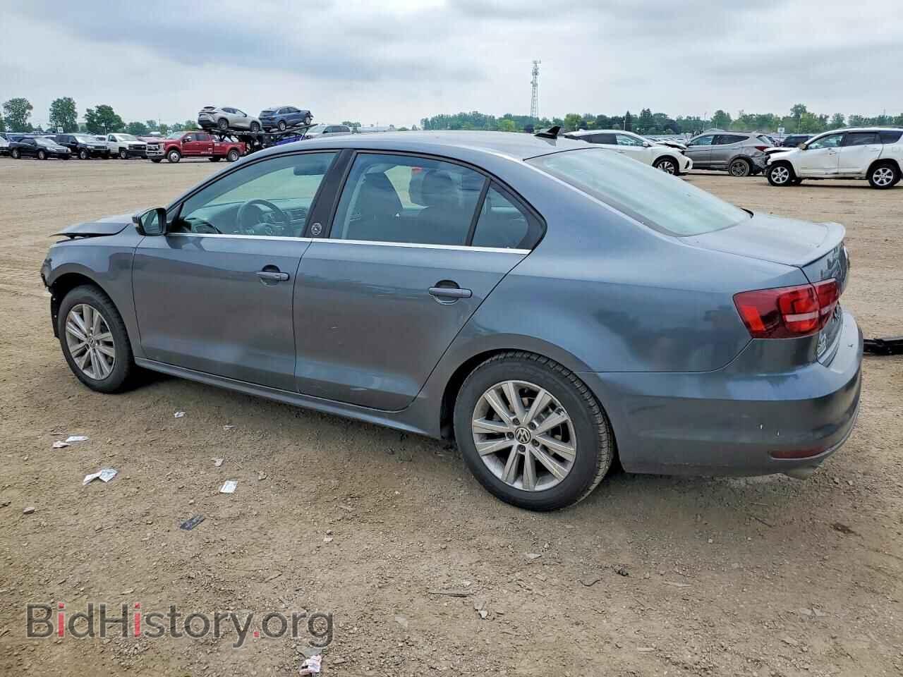 2017 VOLKSWAGEN JETTA - VIN: 3VWDB7AJ0HM211569 - Photo 2