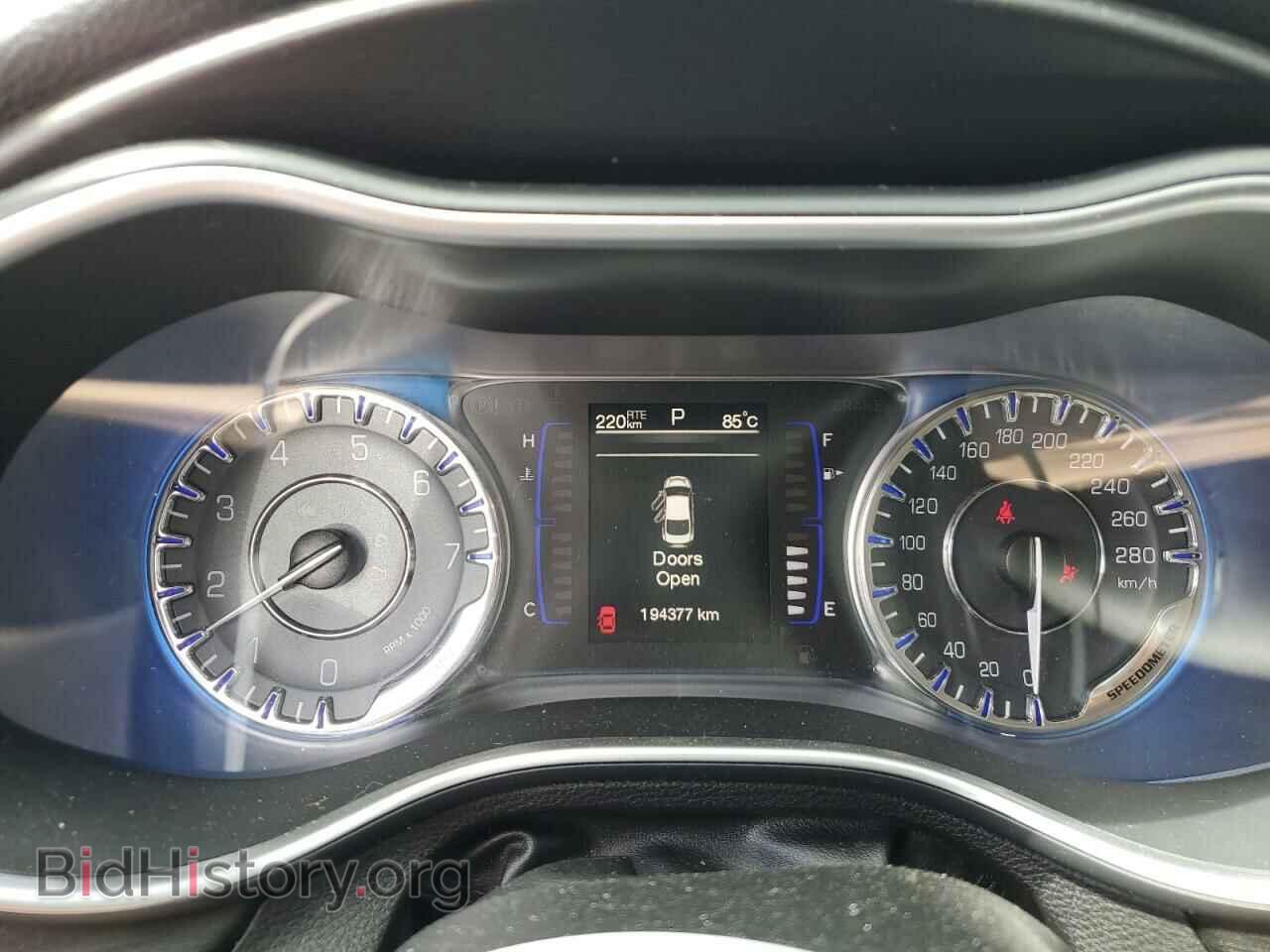 2015 CHRYSLER 200 - VIN: 1C3CCCFB9FN620098 - Фото 9