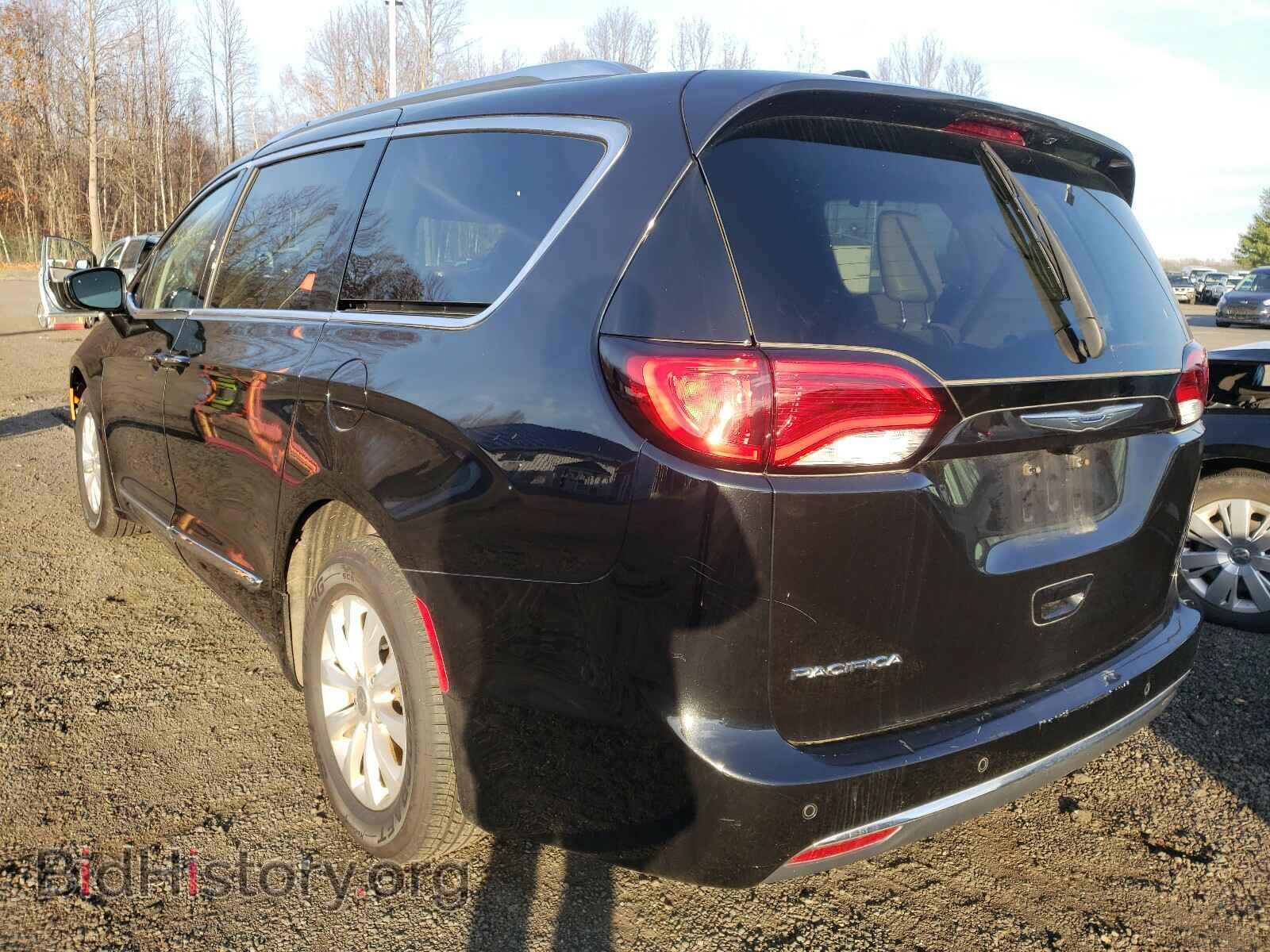 2018 CHRYSLER PACIFICA - VIN: 2C4RC1BG1JR141570 - Фото 3