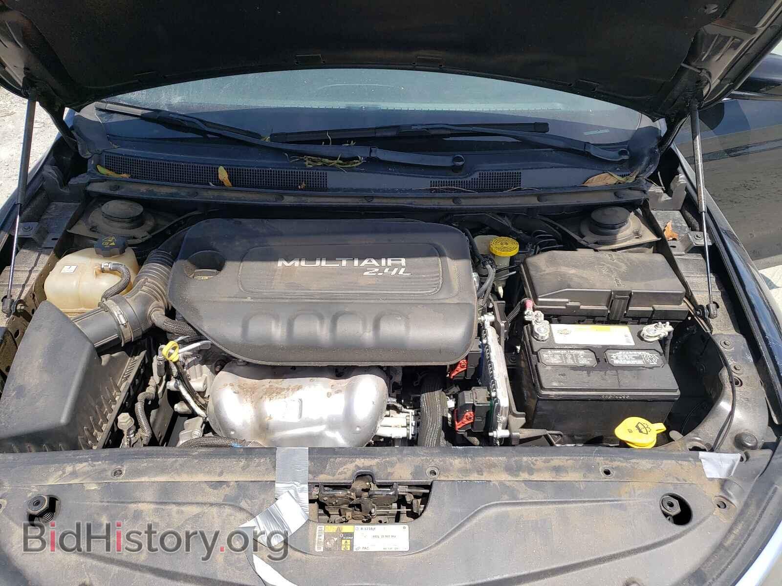 2016 CHRYSLER 200 - VIN: 1C3CCCAB8GN195630 - Фото 5