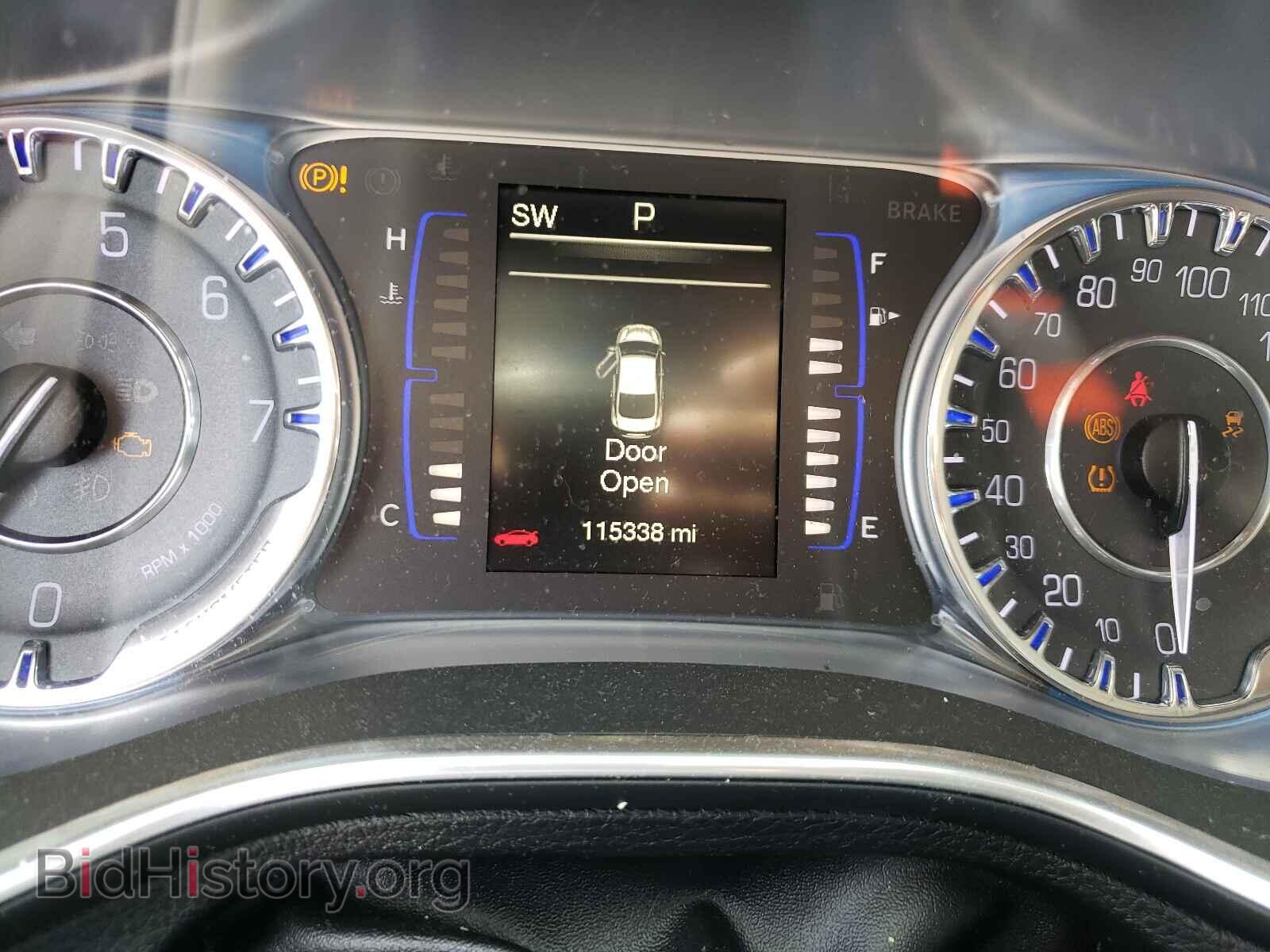 2016 CHRYSLER 200 - VIN: 1C3CCCAB8GN195630 - Фото 6