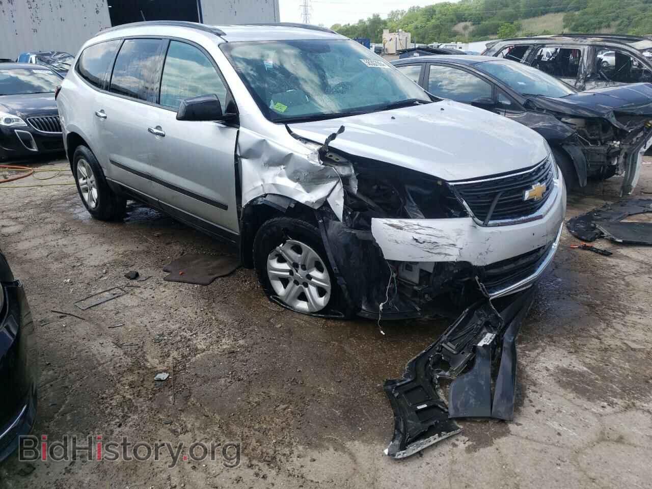 2017 CHEVROLET TRAVERSE - VIN: 1GNKRFED1HJ345791 - Фото 4