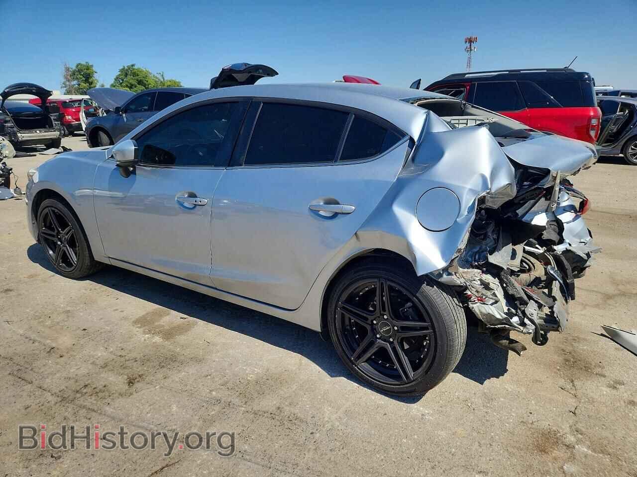 2018 MAZDA 3 - VIN: 3MZBN1V39JM202334 - Фото 2
