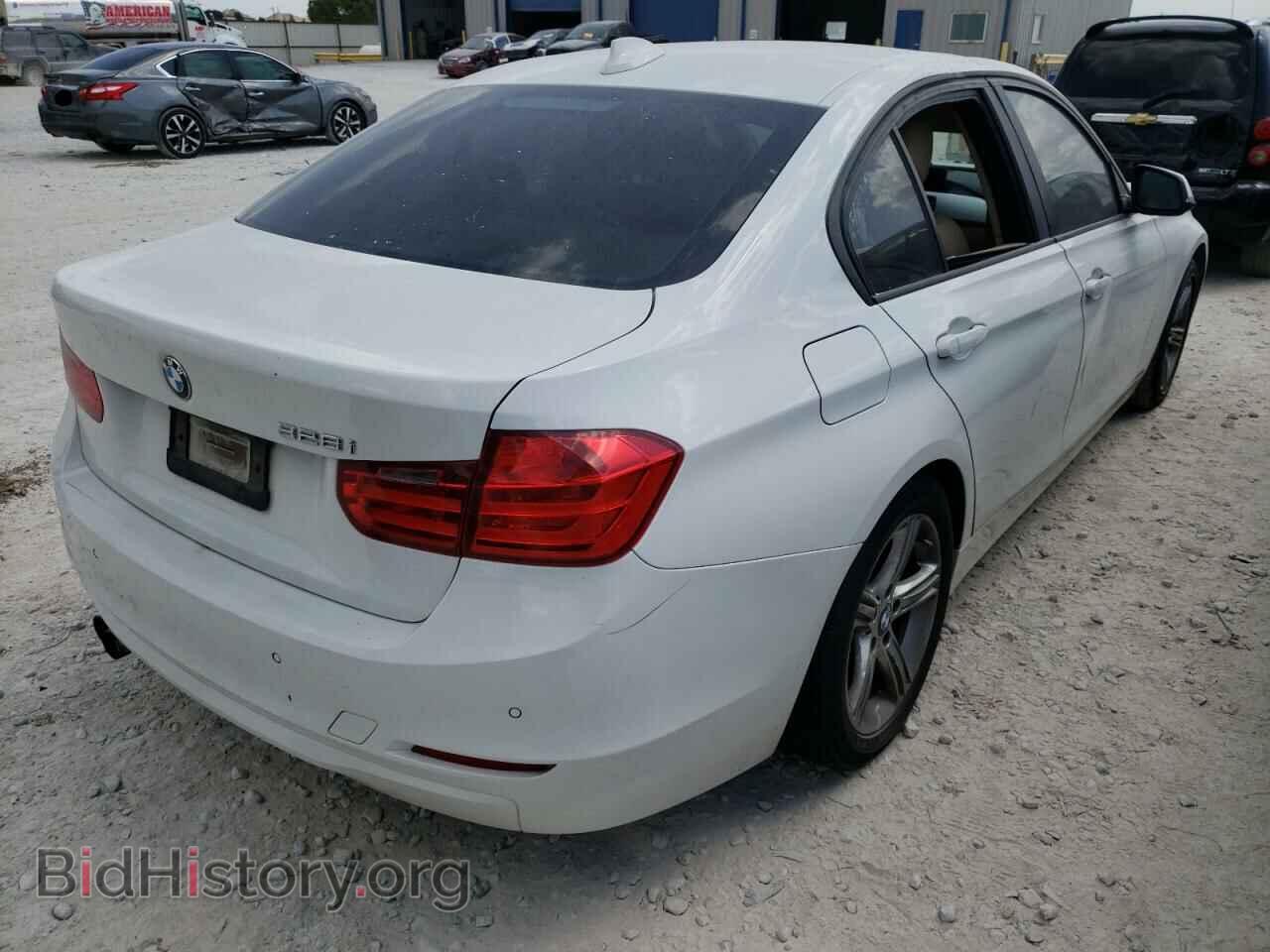2012 BMW 3 SERIES - VIN: WBA3A5C58CF259302 - Фото 4