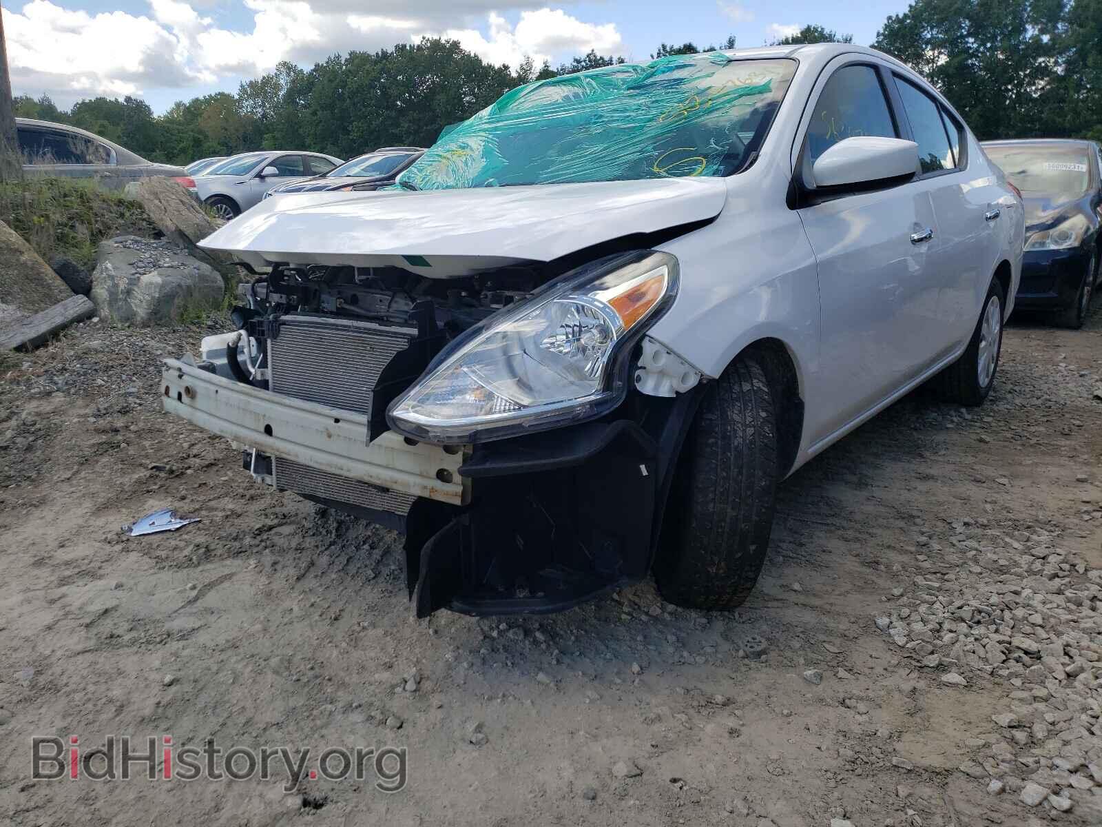 2019 NISSAN VERSA - VIN: 3N1CN7AP3KL856808 - Photo 2