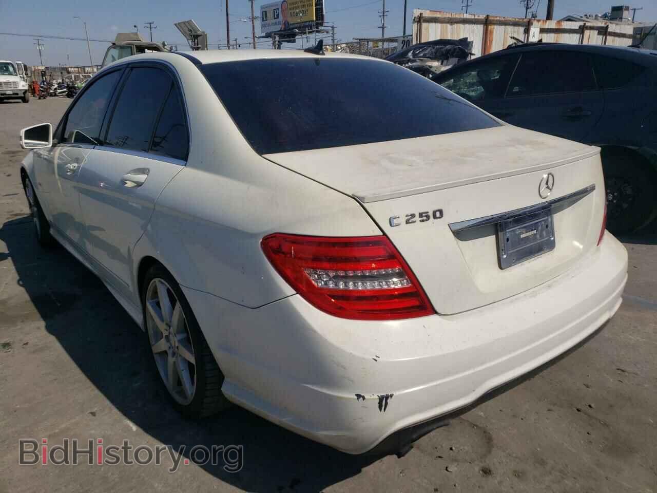 2012 MERCEDES-BENZ C-CLASS - VIN: WDDGF4HB1CA728456 - Фото 3