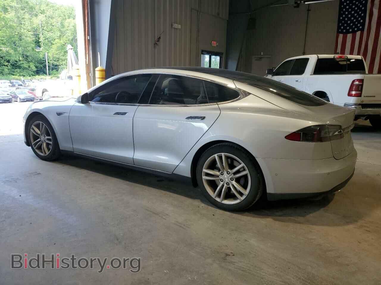 2015 TESLA MODEL S - VIN: 5YJSA1H27FF090291 - Фото 2