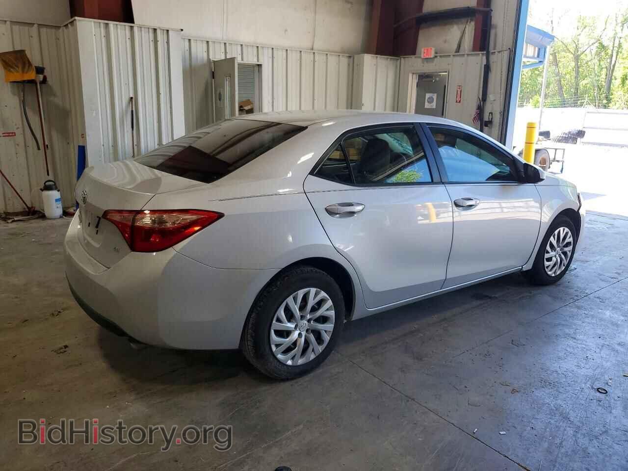 2019 TOYOTA COROLLA - VIN: 2T1BURHE2KC174923 - Фото 3
