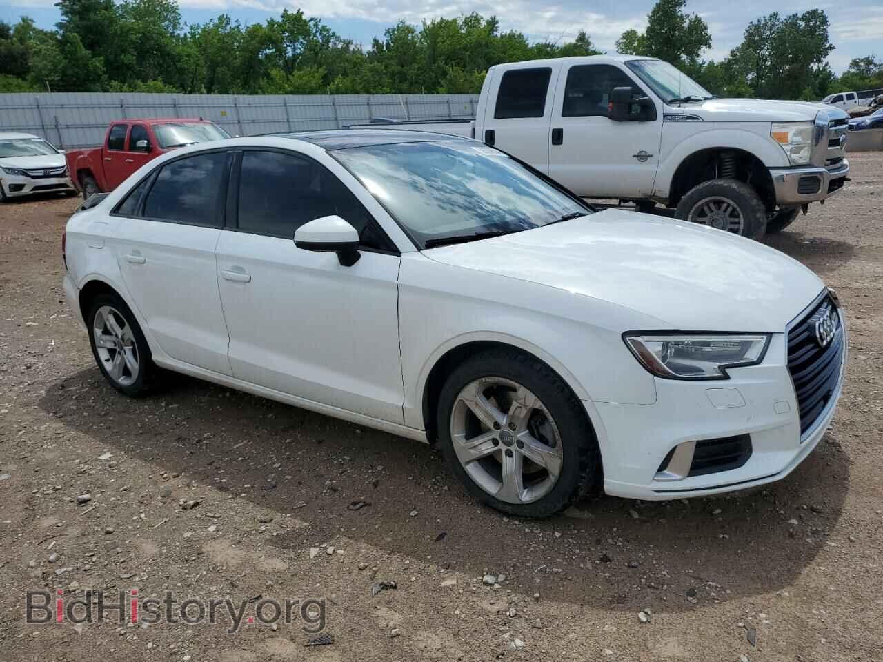 2017 AUDI A3 - VIN: WAUAUGFF8H1038155 - Фото 4