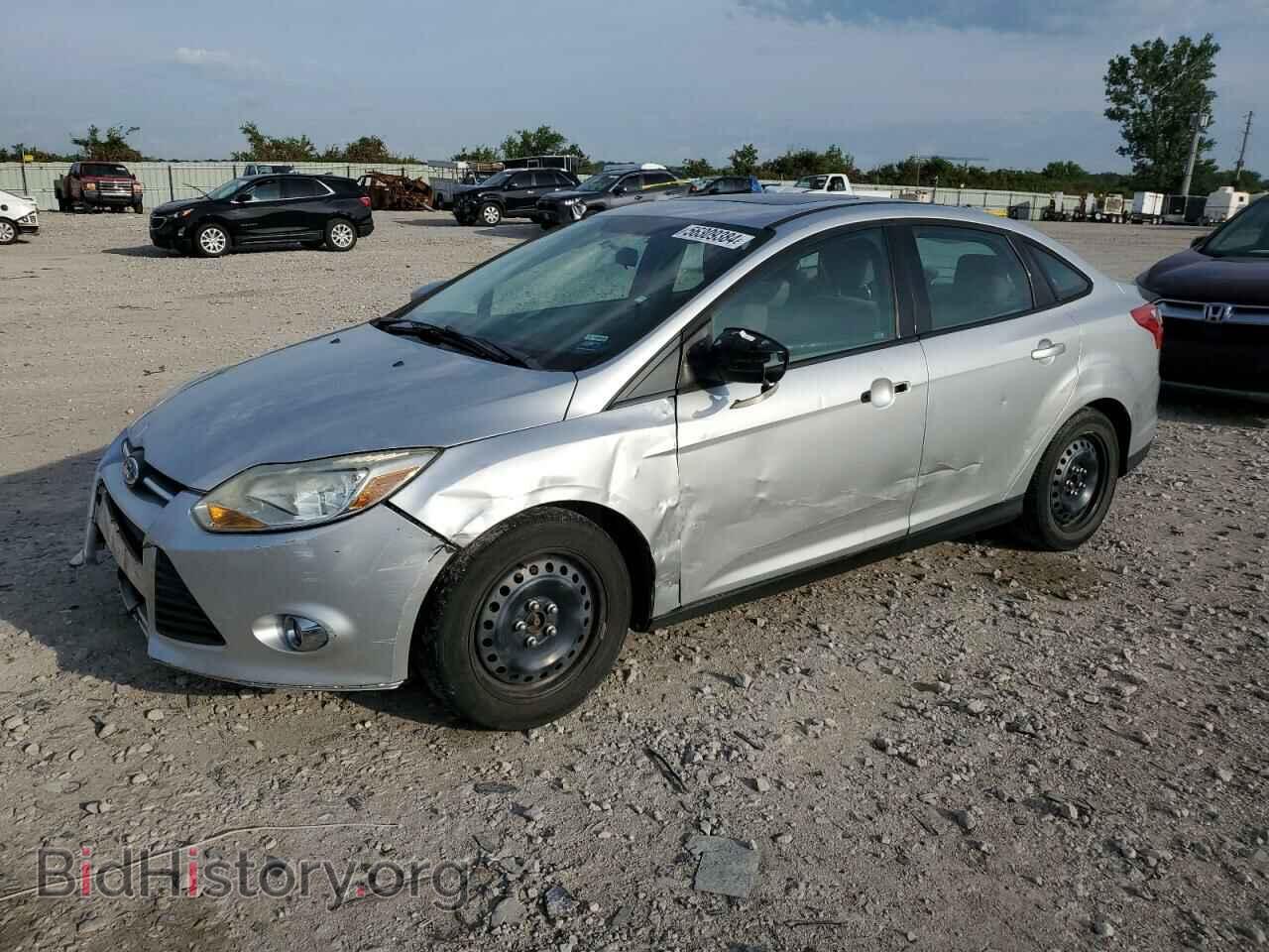 Photo 1FAHP3F25CL250240 - FORD FOCUS 2012