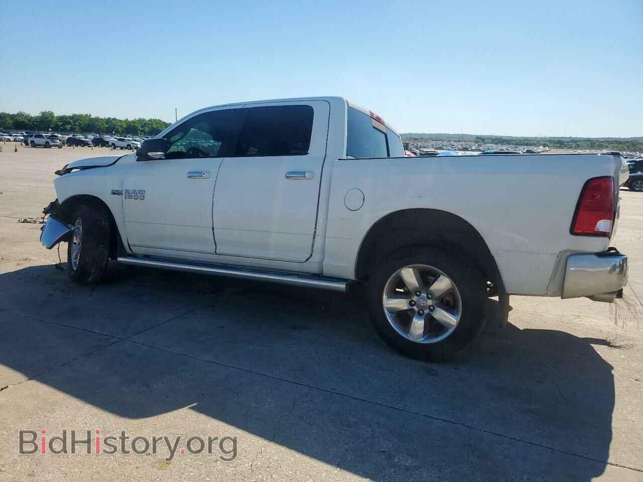 2016 RAM 1500 - VIN: 3C6RR6LT5GG376096 - Фото 2