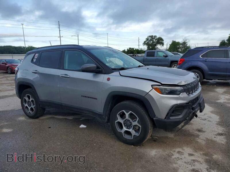 2022 Jeep COMPASS (VIN 3C4NJDDB9NT155257) — photo 4 of 15