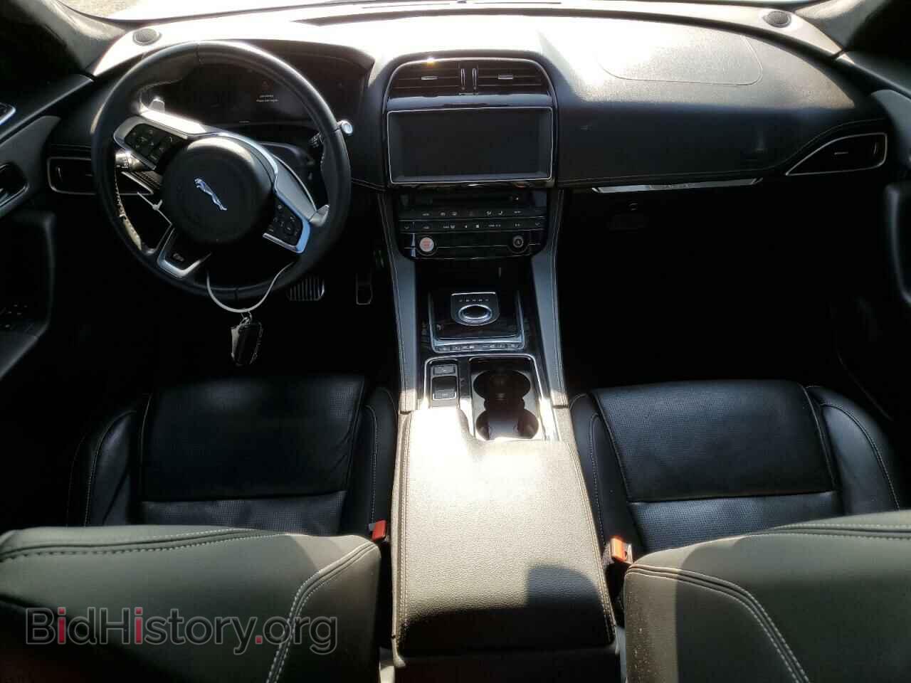 2019 JAGUAR F-PACE - VIN: SADCM2FV2KA369721 - Фото 8