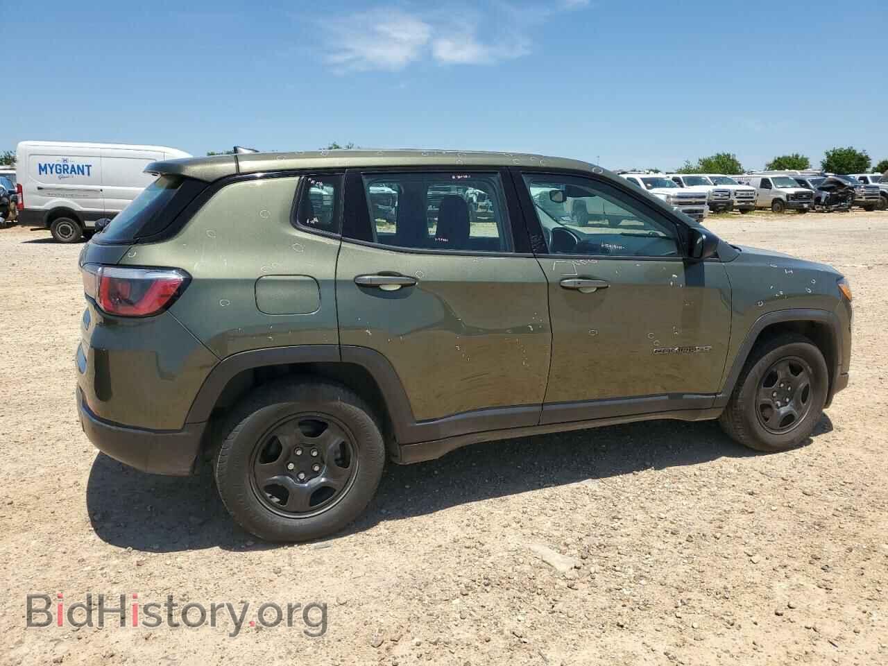 2019 JEEP COMPASS - VIN: 3C4NJCAB6KT623794 - Фото 3