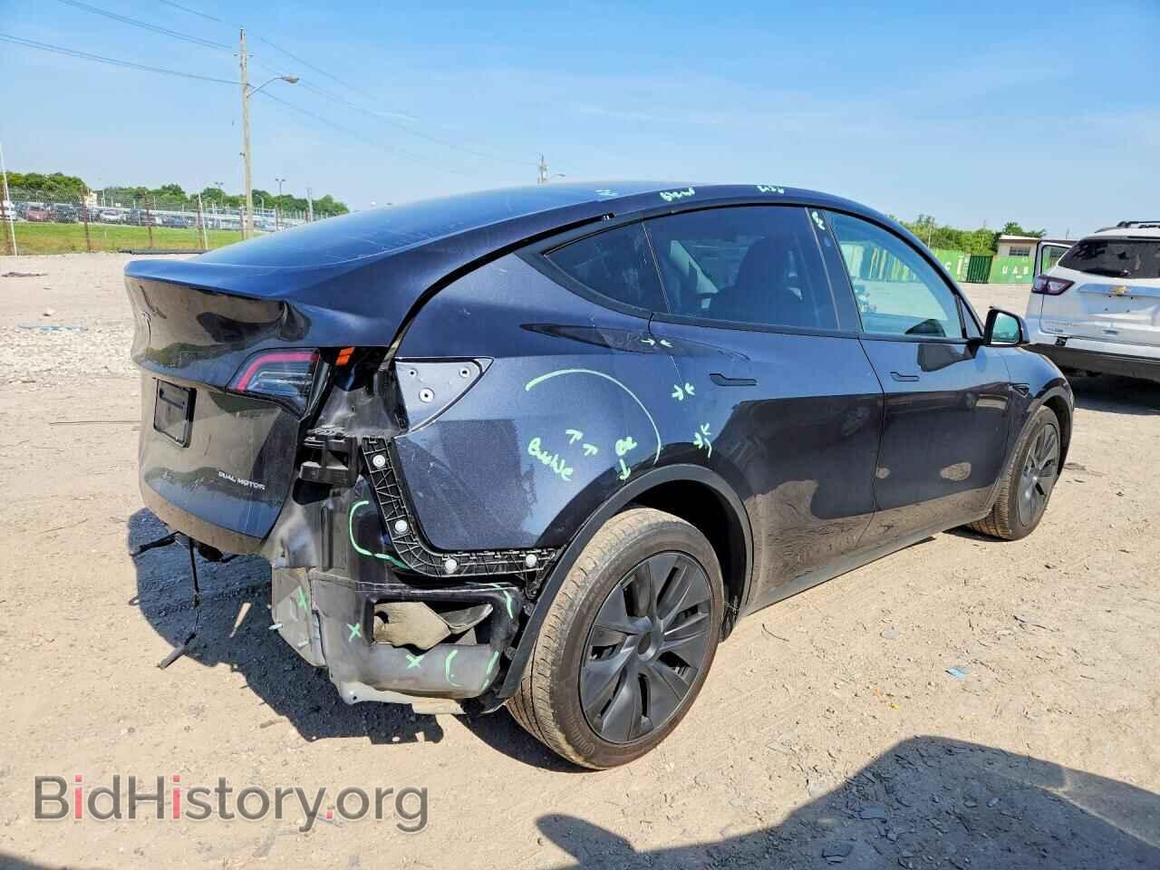 2025 TESLA MODEL Y - VIN: 7SAYGAEE6SF247863 - Photo 3