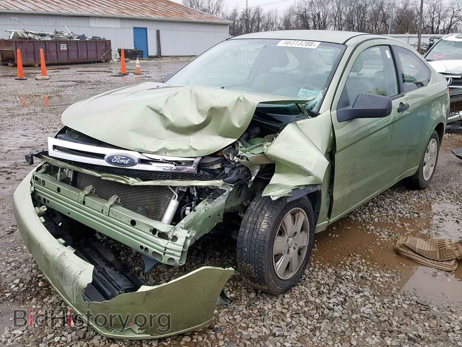 2008 FORD FOCUS - VIN: 1FAHP32N38W122858 - Фото 2