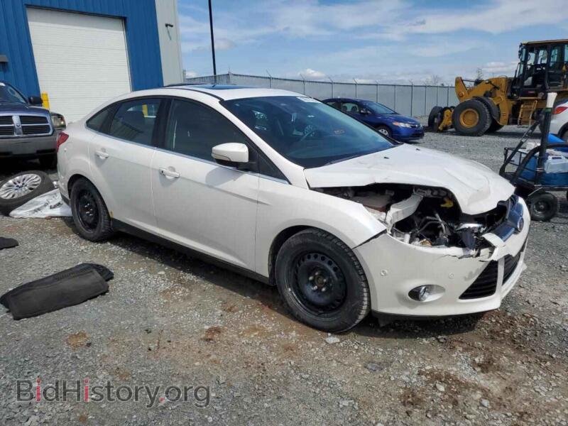 2012 Ford FOCUS (VIN 1FAHP3J2XCL401497) — photo 4 of 13