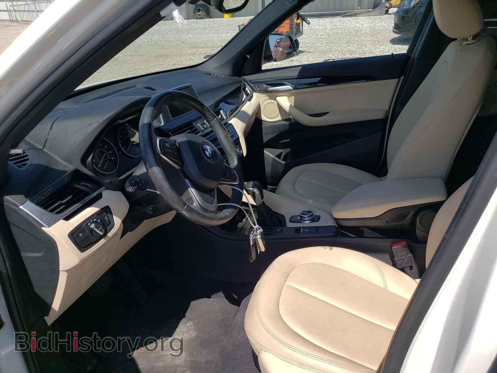 2017 BMW X1 - VIN: WBXHT3C3XH5F73879 - Фото 5