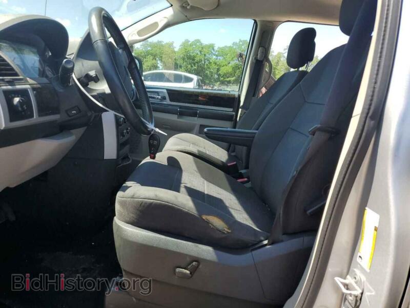 2010 Dodge CARAVAN (VIN 2D4RN5D19AR352884) — фото 7 из 13
