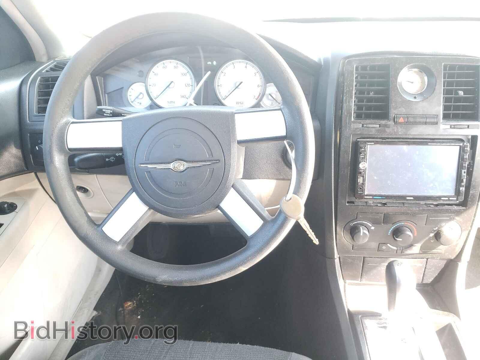 2006 CHRYSLER 300 - VIN: 2C3KA43RX6H303349 - Фото 9