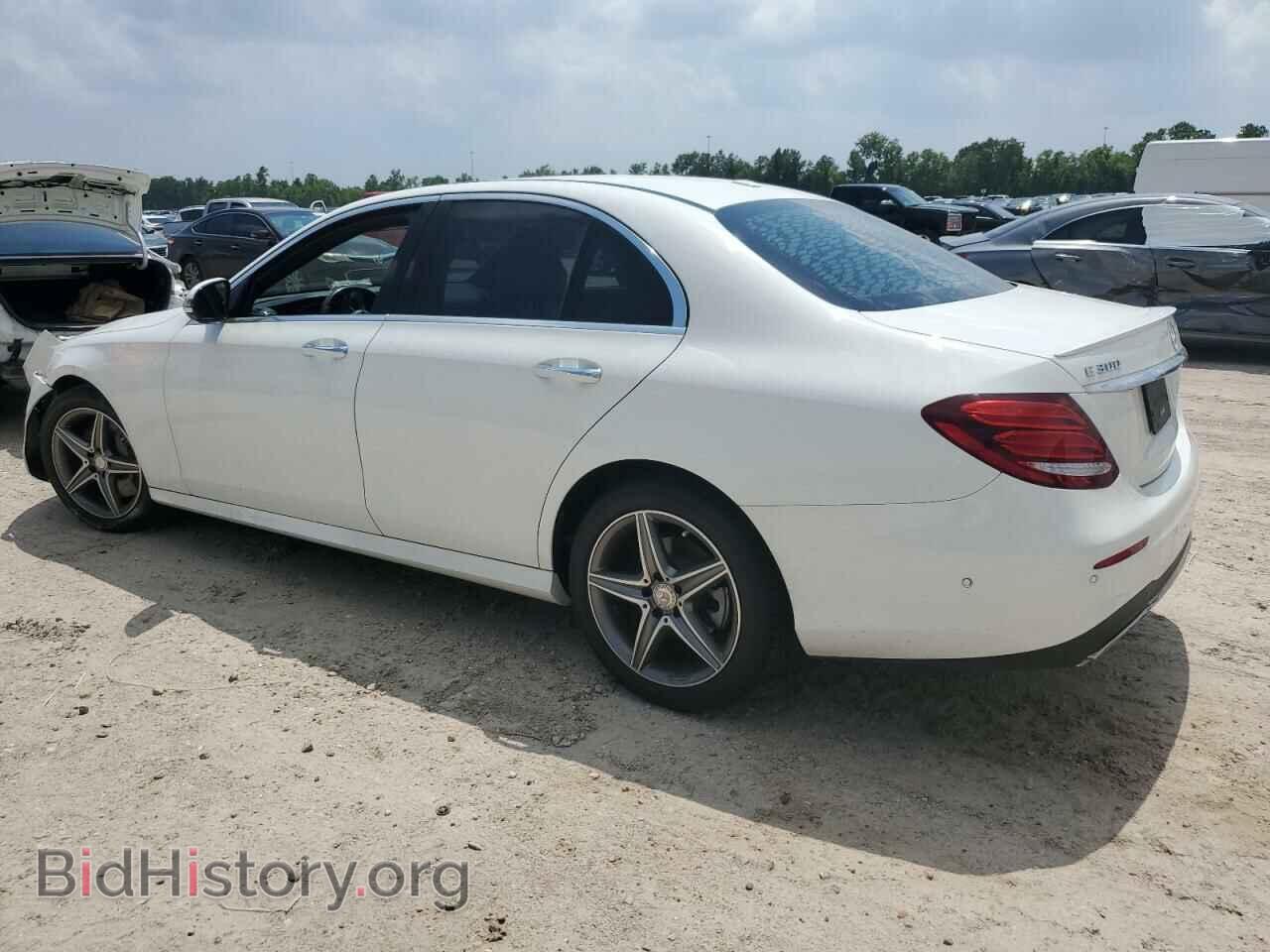 2017 MERCEDES-BENZ E-CLASS - VIN: WDDZF4JB2HA039455 - Фото 2