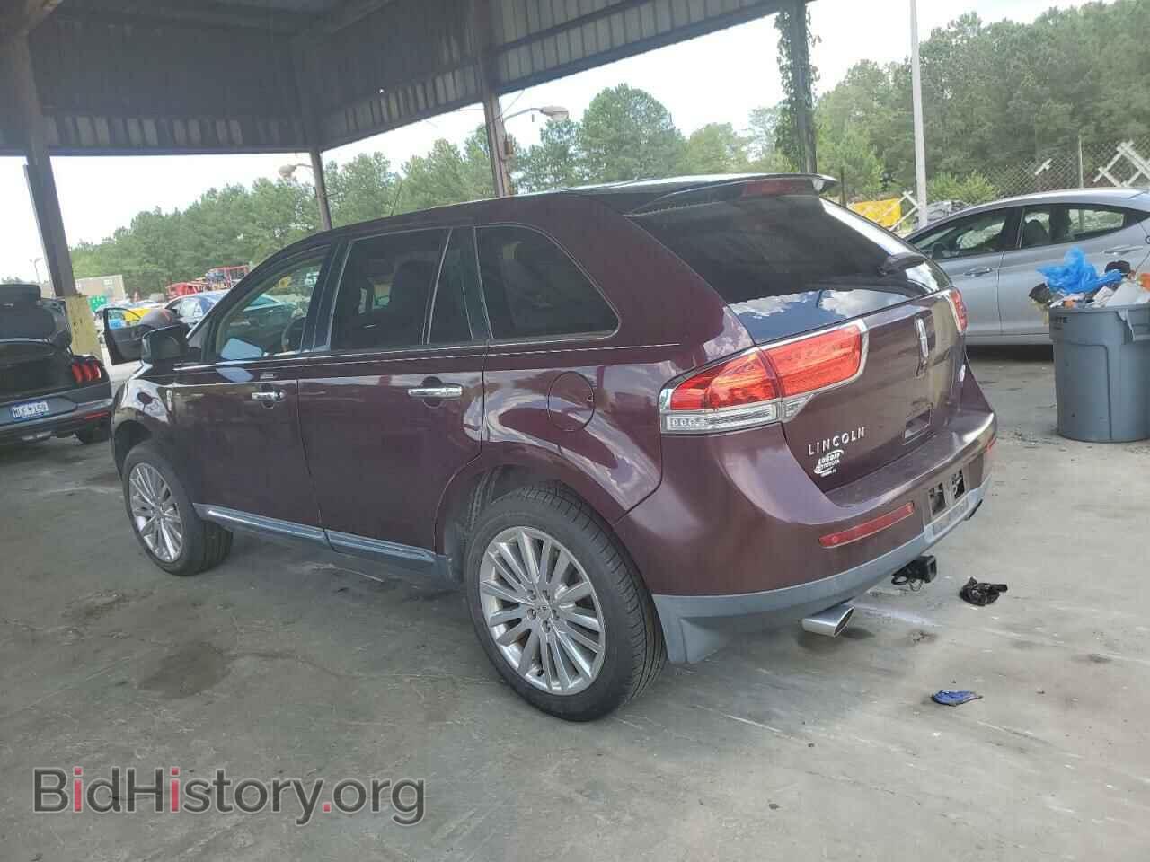 2011 LINCOLN MKX - VIN: 2LMDJ6JK5BBJ03322 - Photo 2