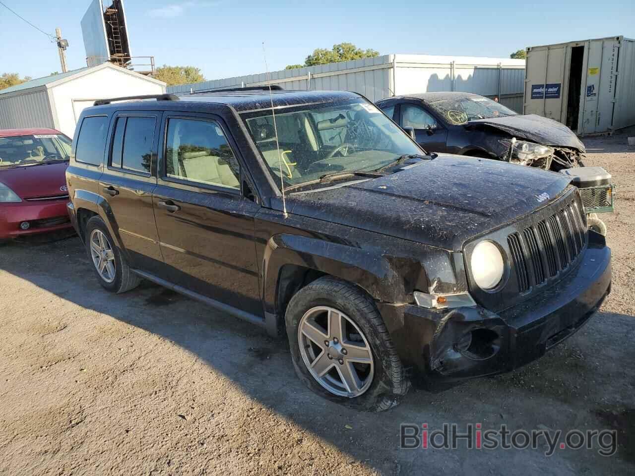 Фотография 1J8FT28WX7D399453 - JEEP PATRIOT 2007