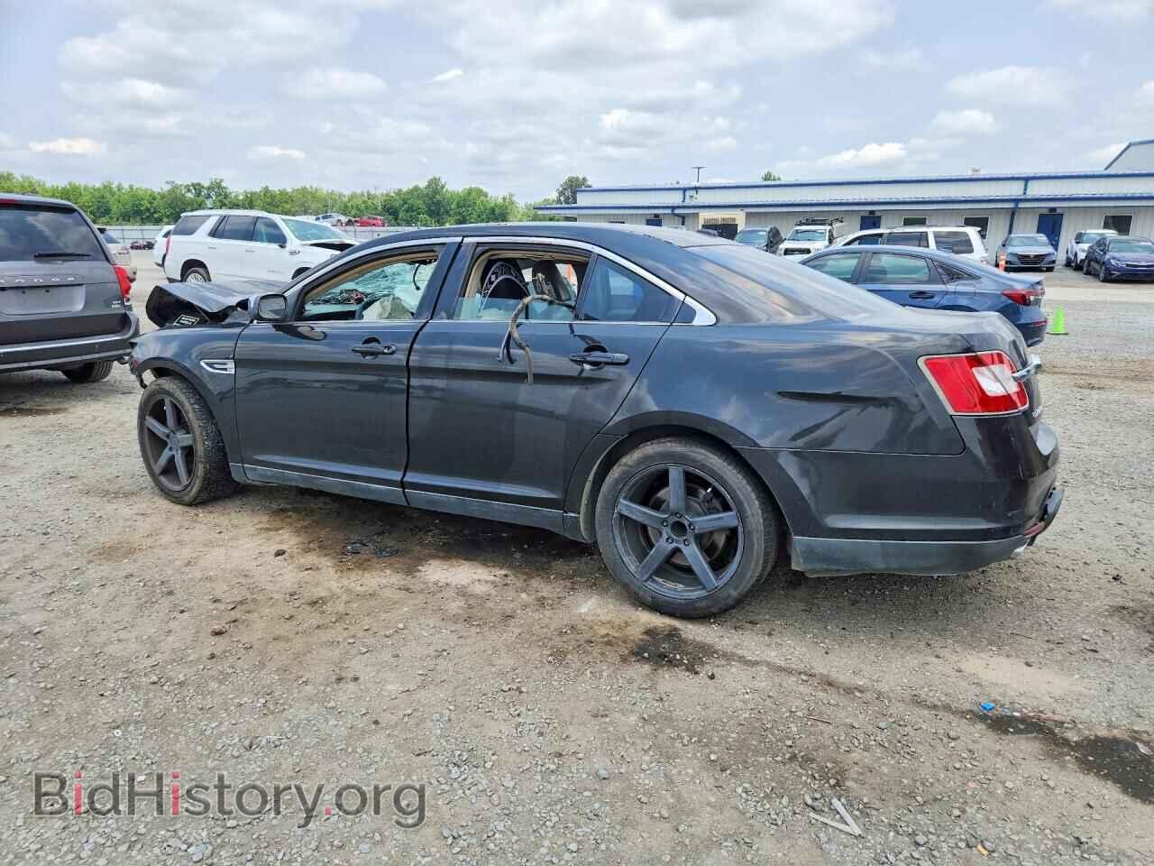 2011 FORD TAURUS - VIN: 1FAHP2FW1BG107340 - Photo 2