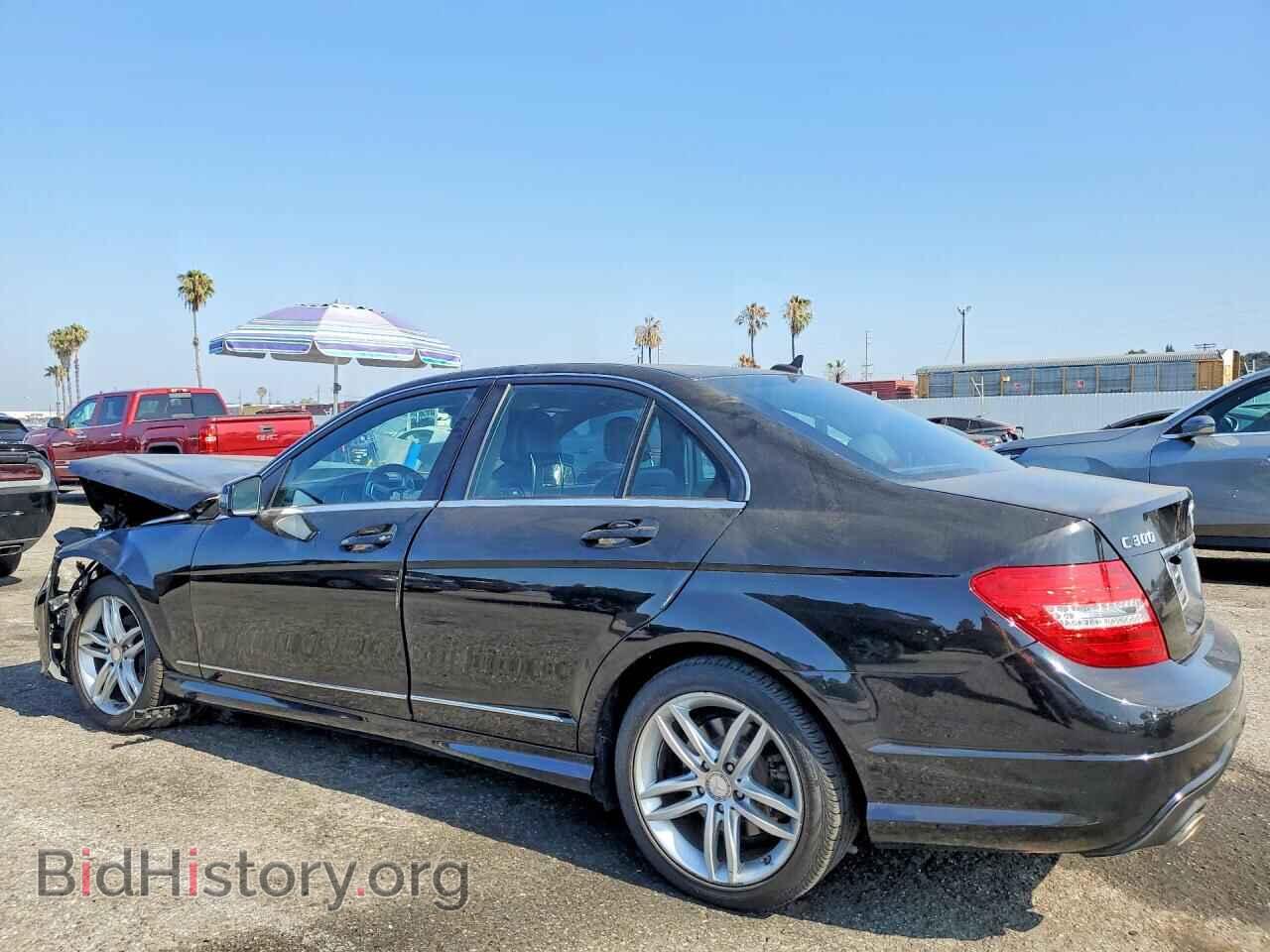 2012 MERCEDES-BENZ C-CLASS - VIN: WDDGF8BB8CR226237 - Фото 2