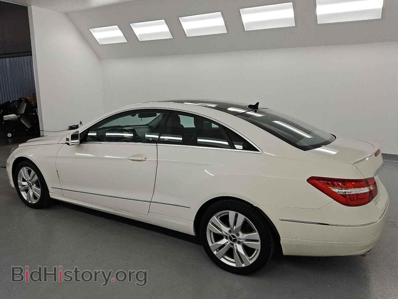 2012 MERCEDES-BENZ E-CLASS - VIN: WDDKJ5KB7CF137865 - Фото 2