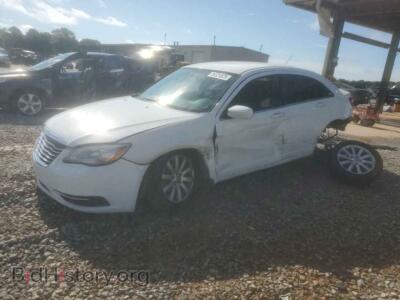 2013 Chrysler 200 Touring, white — VIN 1C3CCBBB3DN763660, Copart