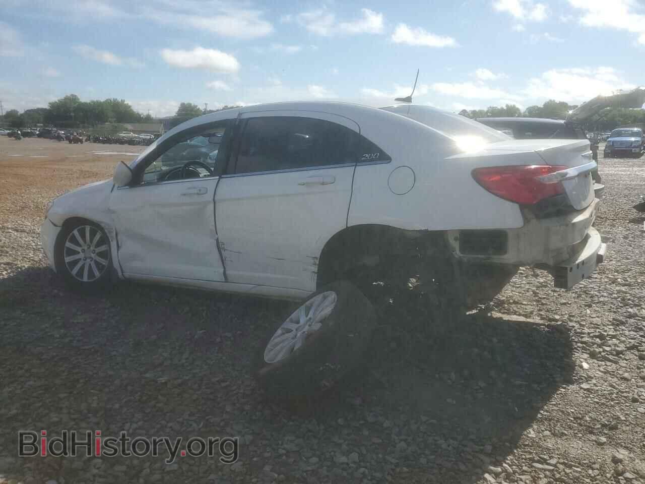 2013 CHRYSLER 200 - VIN: 1C3CCBBB3DN763660 - Фото 2