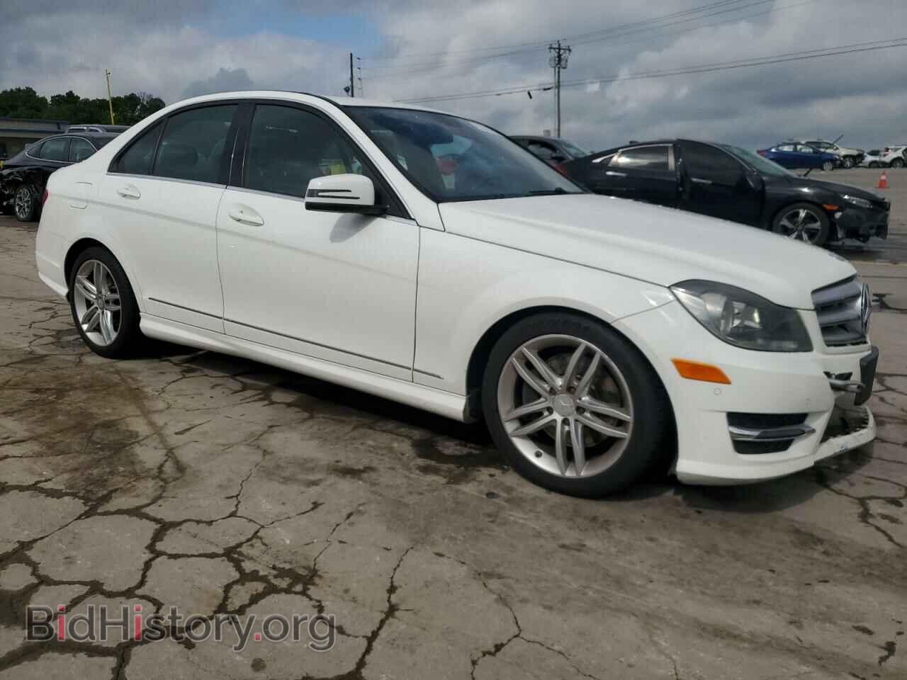 2013 MERCEDES-BENZ C-CLASS - VIN: WDDGF8AB3DA788872 - Фото 4