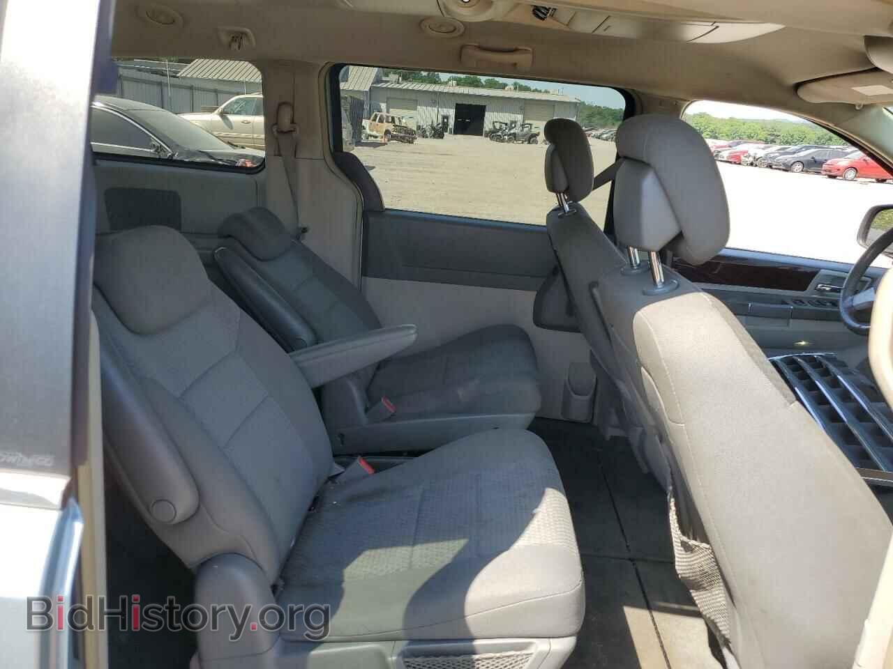 2010 CHRYSLER MINIVAN - VIN: 2A4RR5D16AR359092 - Фото 11
