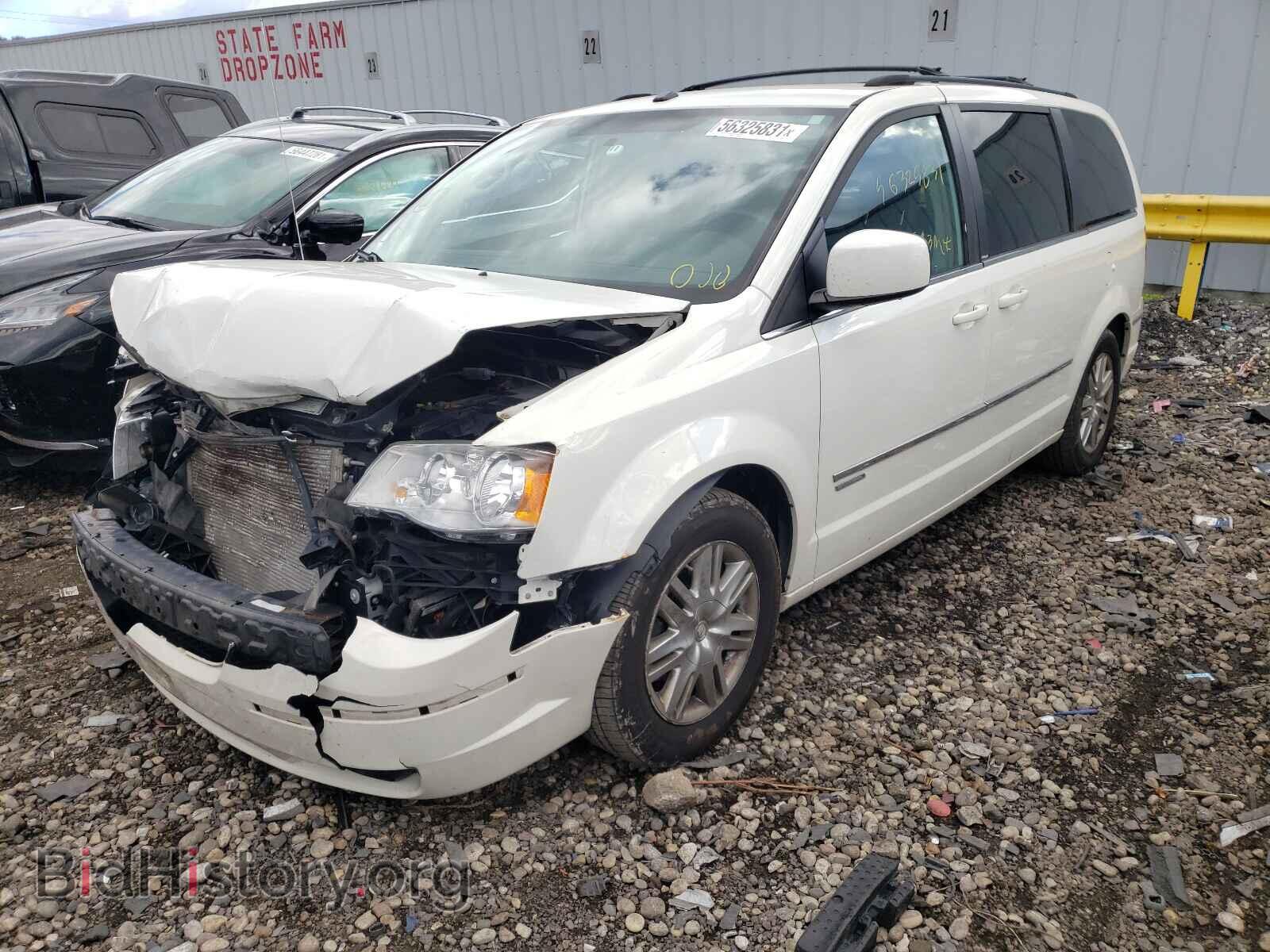 2010 CHRYSLER MINIVAN - VIN: 2A4RR5DX1AR279588 - Фото 2