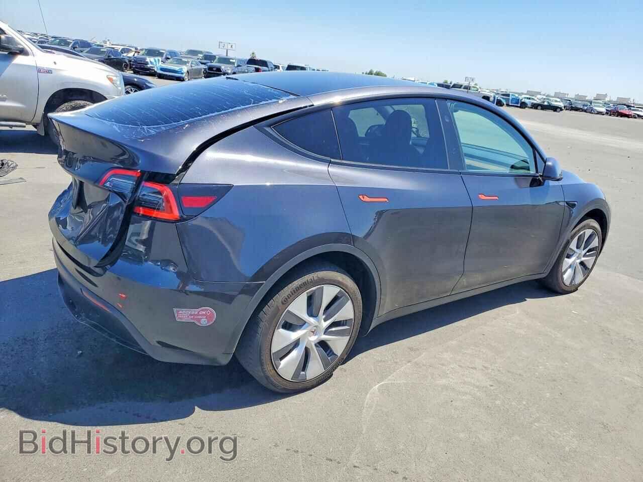 2024 TESLA MODEL Y - VIN: 7SAYGDED6RF097322 - Photo 3