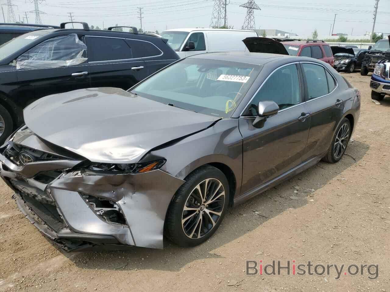 Photo 4T1B11HK1JU641617 - TOYOTA CAMRY 2018