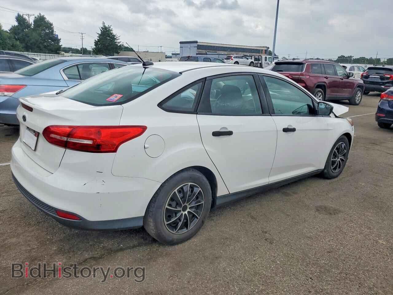 2016 FORD FOCUS - VIN: 1FADP3E23GL201897 - Photo 3